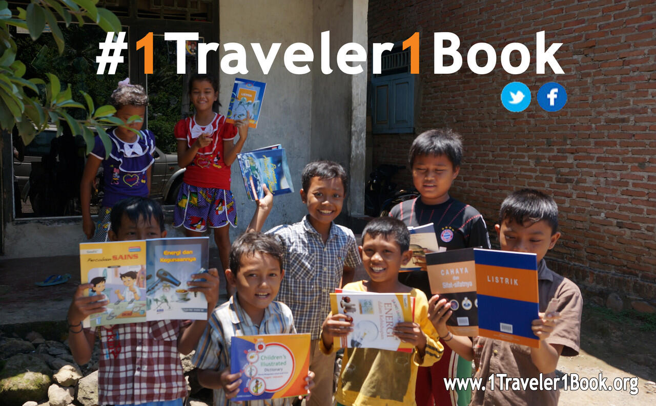 Gerakan Sosial #1Traveler1Book: Berbagi Buku Cerdaskan Bangsa