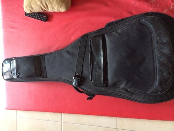 Jual gitar akustik cort EVL A6 like new....