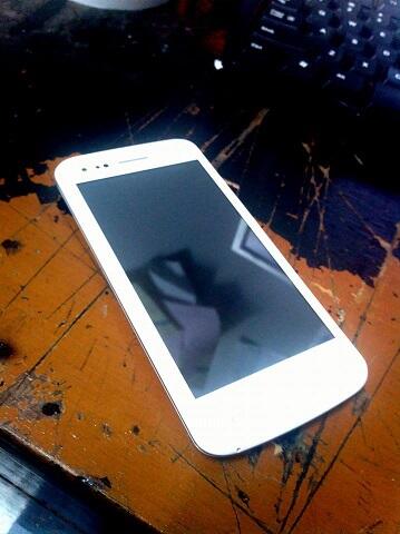 Evercoss a7s putih TT lumia atau android