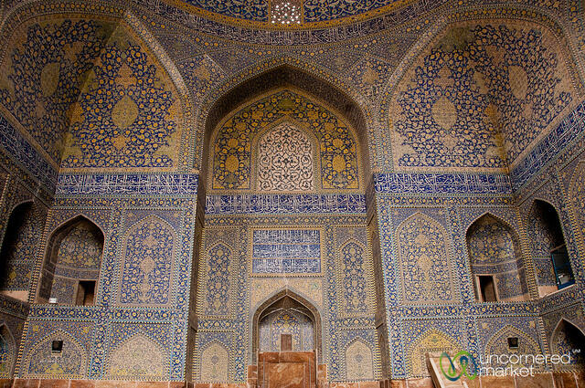 Arsitektur Islam dan Interior-Interior Masjid yang Memukau