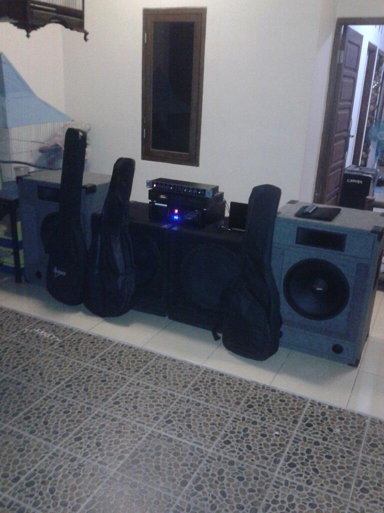 sewa sound sistem,alat band 1 set dan organ tunggal,murah gann buktiin sendiri...