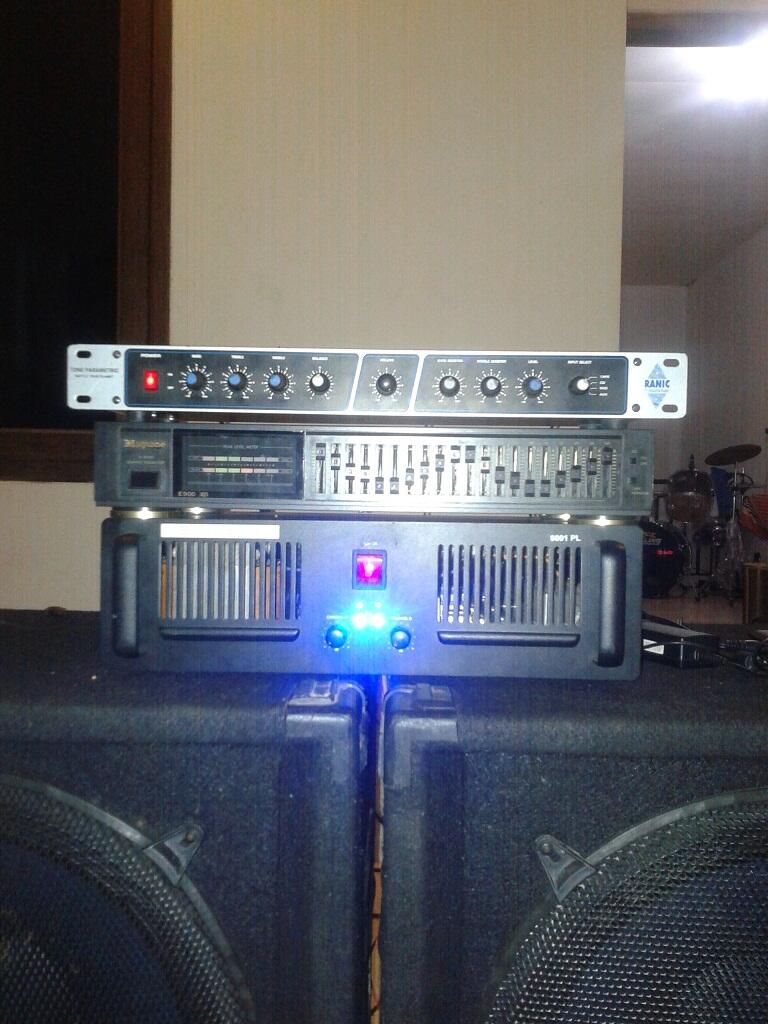 sewa sound sistem,alat band 1 set dan organ tunggal,murah gann buktiin sendiri...