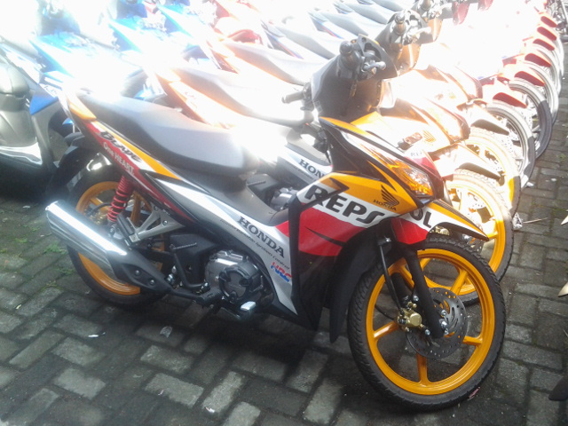 HONDA BLADE REPSOL KREDIT MURAH MOTOR HONDA