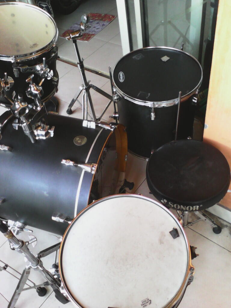 Drum Set sonor 2005