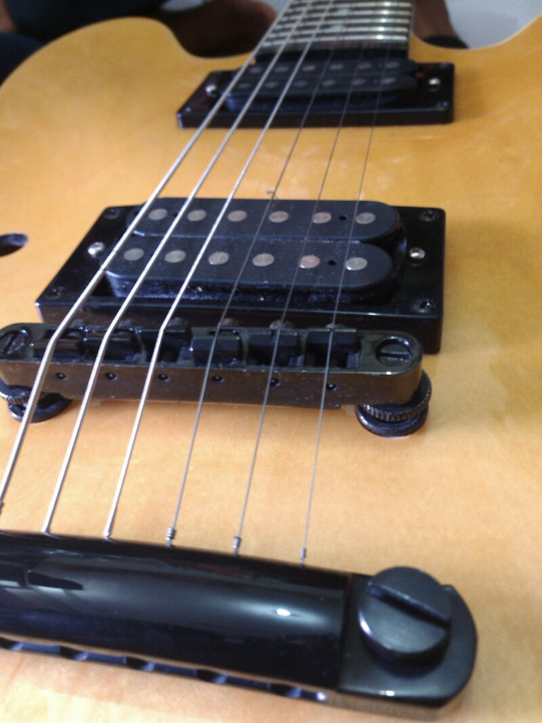 guitar epiphone dot archtop electric