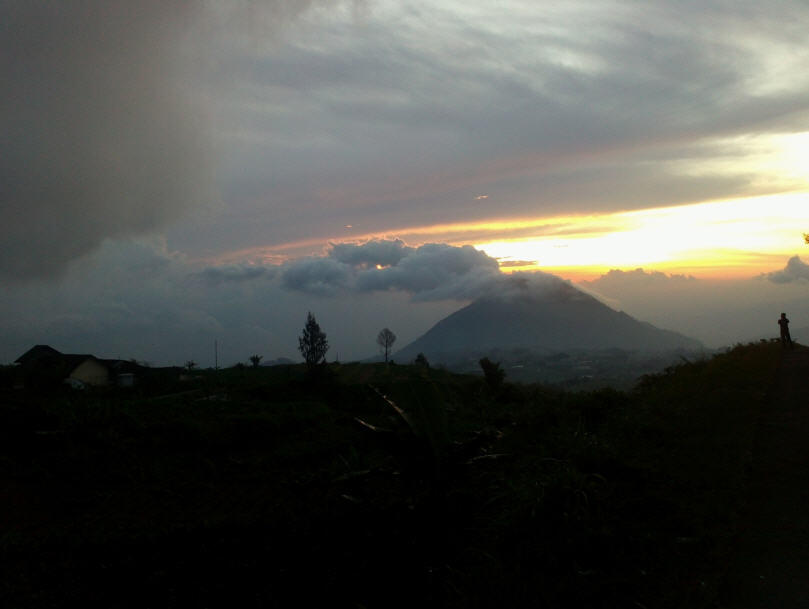 &#91;CATPER&#93; Keindahan yang terangkum diatas Puncak Merbabu 3142 Mdpl (28-31 Mei 2014) 