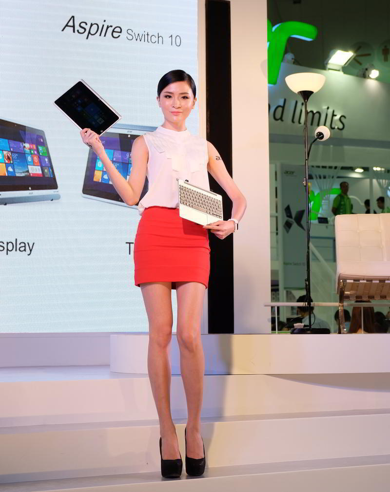 Melihat Booth Babes di Computex 2014, Taiwan