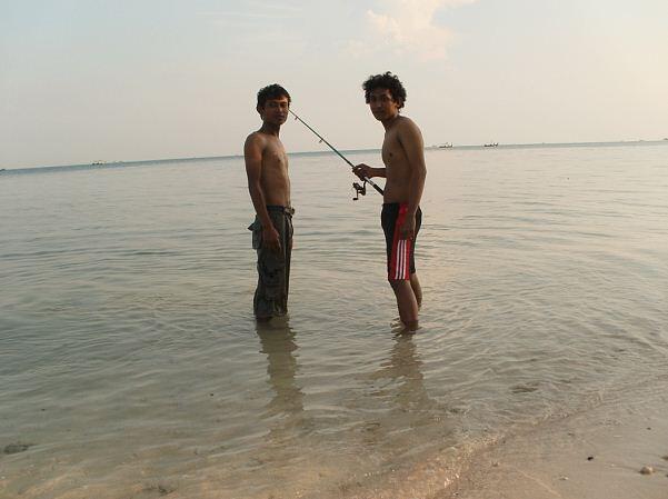 Memancing di Pulau Panjang, Jepara Jawa Tengah