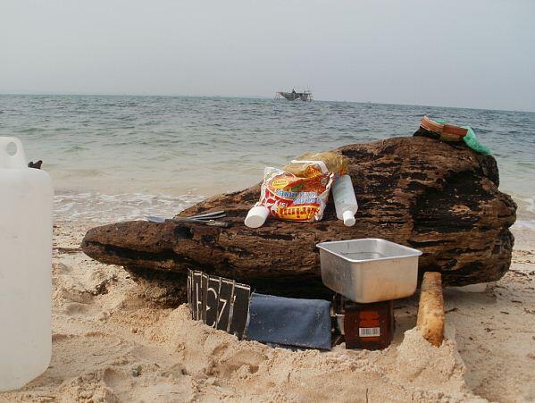 Memancing di Pulau Panjang, Jepara Jawa Tengah