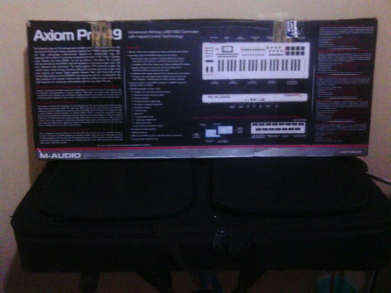 Keyboard Controller M Audio Axioom Pro 49 & Groove Box Korg Electribe SX Bandung