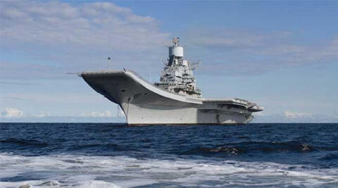 LAGI. MiG 29K jatuh di aircraft carrier INS Vikramaditya