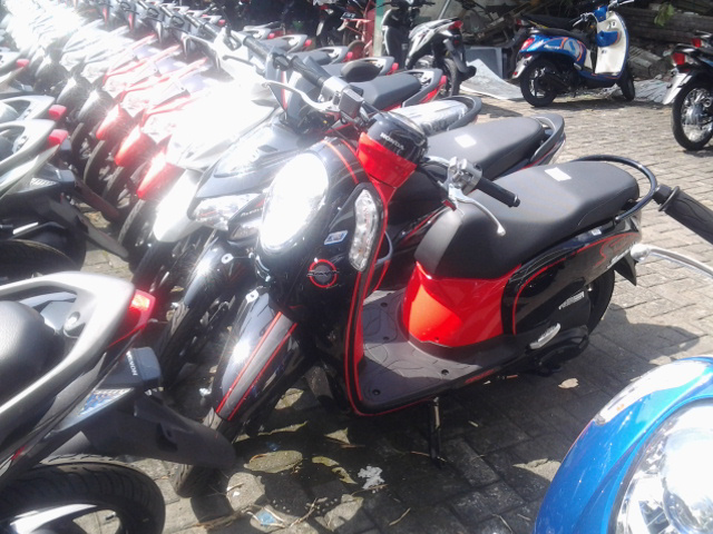 HONDA SCOOPY FI CASH / KREDIT MURAH DP RINGAN ANGSURAN TERJANGKAU