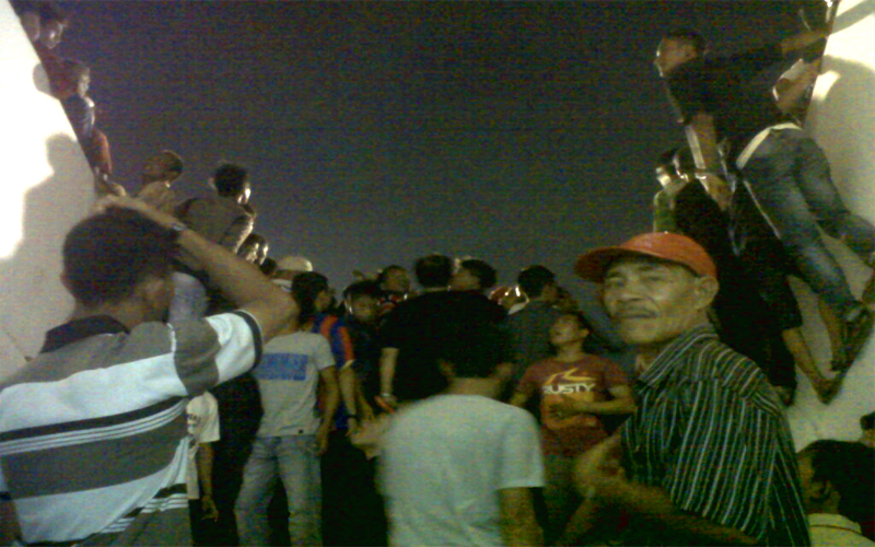 &#91;PIC&#93; Perjuangan ane Nonton Bola, Punya tiket tapi rasa gratis. :ngakaks