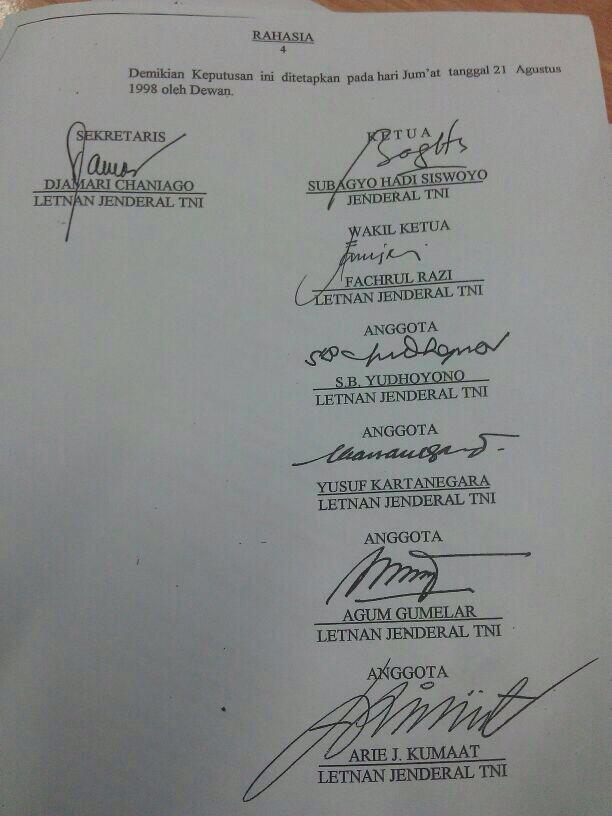 •Pakai Sepatu Sendiri: Antara PENCITRAAN dan PENGHINAAN•
