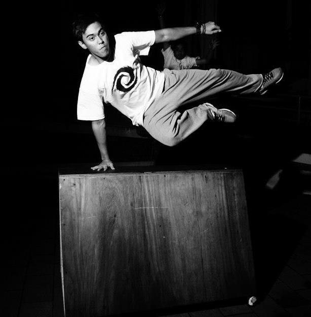 Mengenal lebih dalam Komunitas Parkour Bandung
