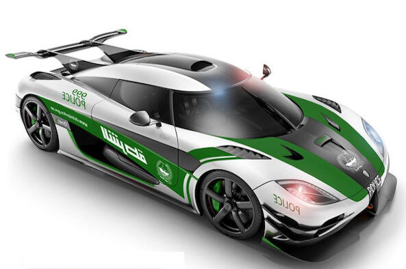 Inilah Mobil Sports Yang Dipakai Polisi Dubai Untuk Patroli