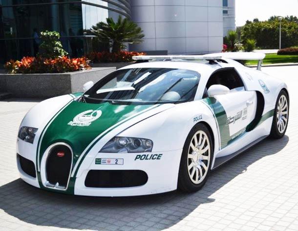 Inilah Mobil Sports Yang Dipakai Polisi Dubai Untuk Patroli