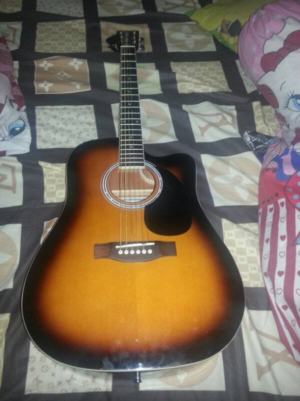 gitar caraya mulus