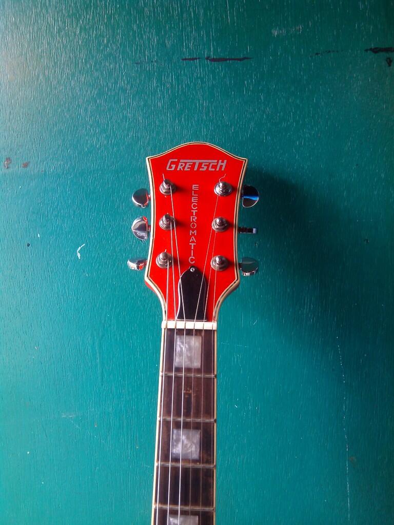 Gitar Elektrik Langka Gretsch Merah Bandung