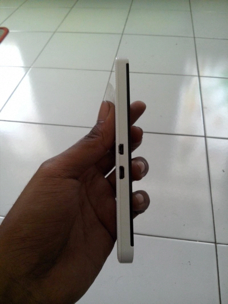 Blackberry Z10 white Ori TAM garansi masih lumayan panjang Semarang