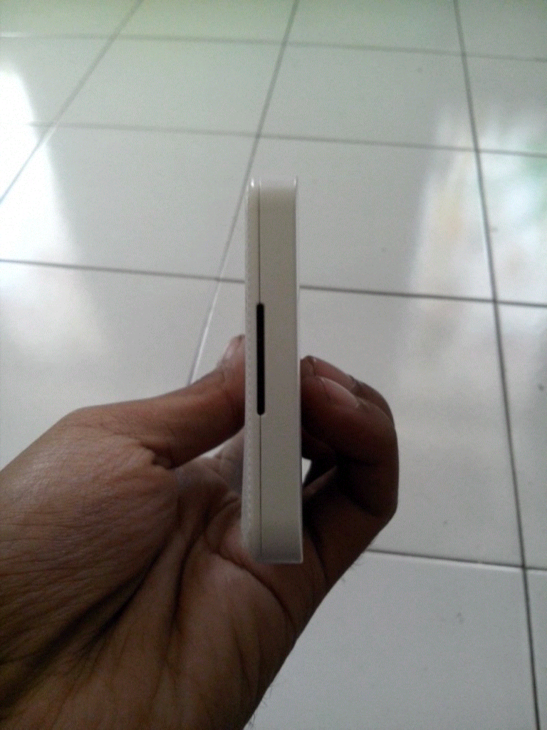 Blackberry Z10 white Ori TAM garansi masih lumayan panjang Semarang