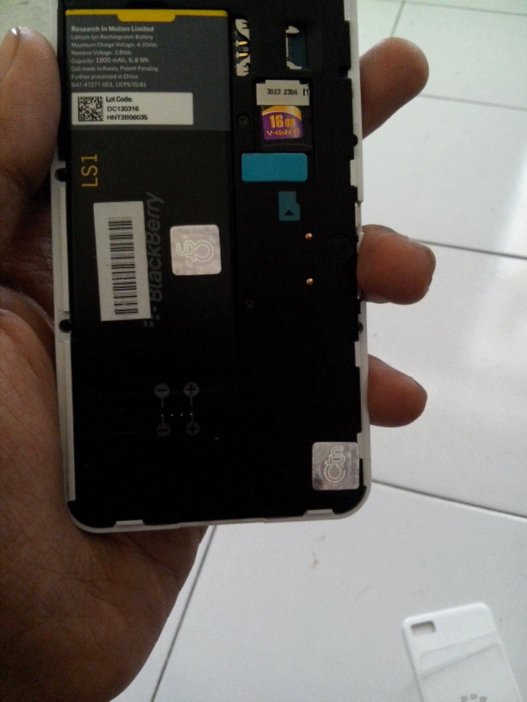 Blackberry Z10 white Ori TAM garansi masih lumayan panjang Semarang
