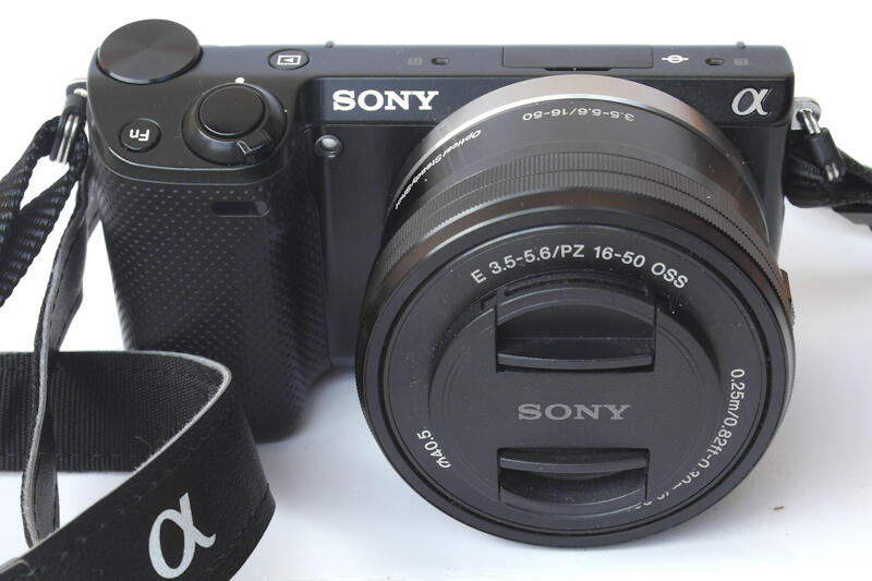 &#91;WTS&#93; Kamera Mirrorless SONY NEX 5T + EPZ 16-50 mm