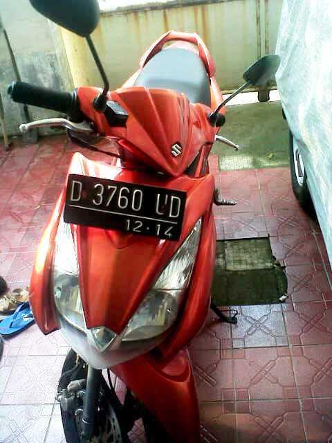 suzuki skywave 125 merah 2009