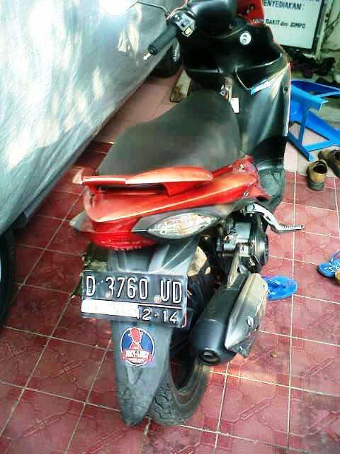 suzuki skywave 125 merah 2009