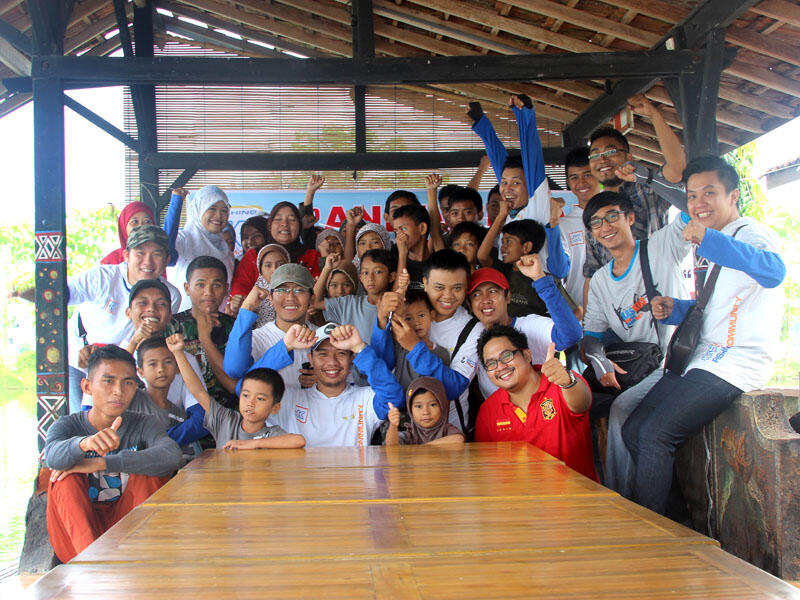 &#91;FR&#93; 4th Anniversary KFC Reg. Surabaya Bersama Panti Asuhan Hidayatul Umma &#91;FR&#93;