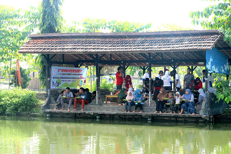 &#91;FR&#93; 4th Anniversary KFC Reg. Surabaya Bersama Panti Asuhan Hidayatul Umma &#91;FR&#93;