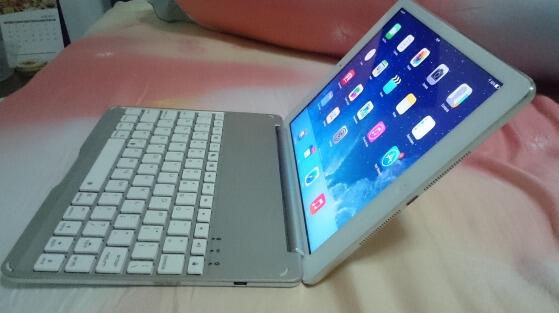 iPad Air Wifi + Cell 32 GB Silver Mulus WIth Keyboard