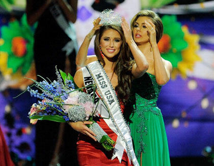 Mengintip Kecantikan Miss USA 2014 Sang Pemegang Sabuk Hitam Taekwondo