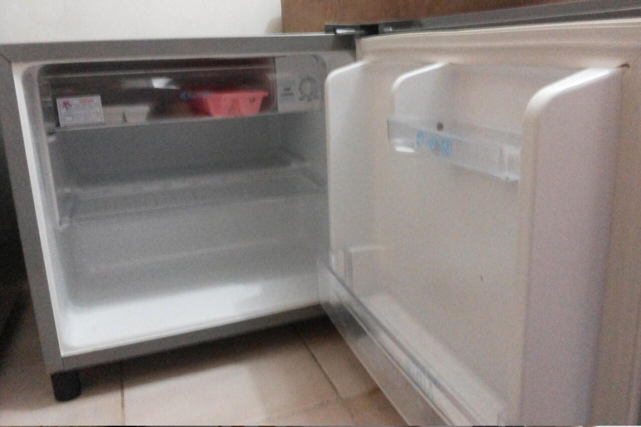 Cari PROMO KULKAS TOSHIBA GLACIO MINIBAR, MULUS, SUPER MURAH, SALE 