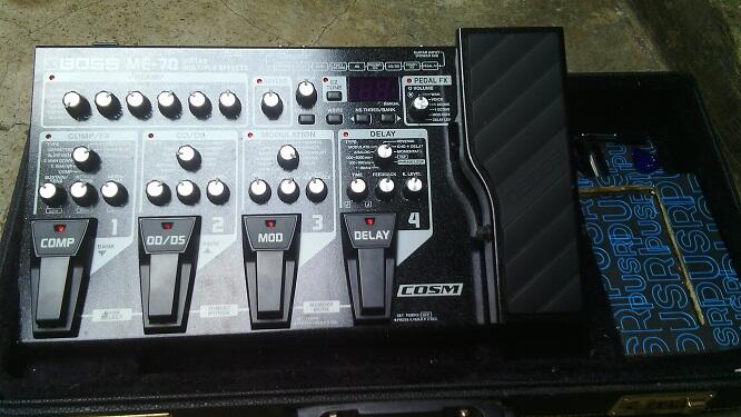 Boss ME 70 Guitar multi effect pedal + Hardcase