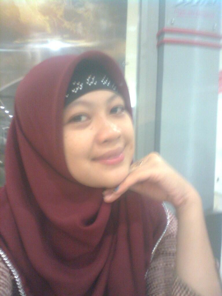 Bgaimana nih gan menurut ente cewek ane ini??? 