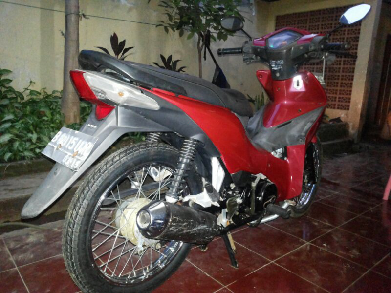honda revo absolute 110cc th 2010 tangan 1 keren