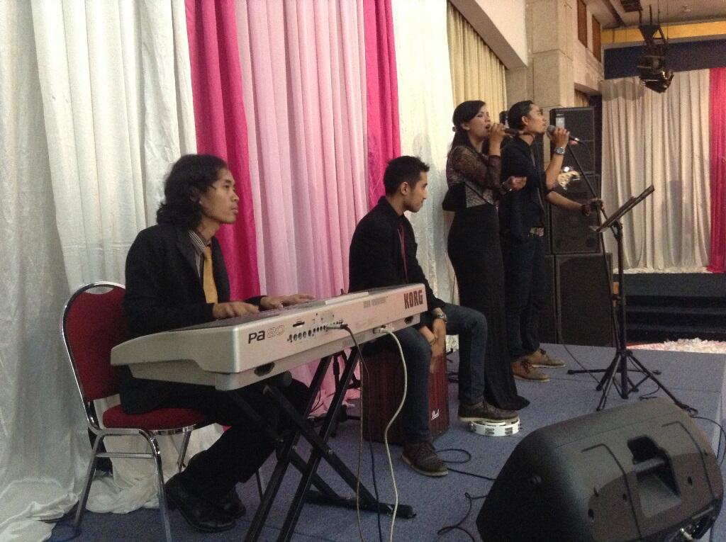 ANDA BUTUH BAND Akustik , Jazz, ull Band ?? Available for WEDDING, Event Musik , Gath