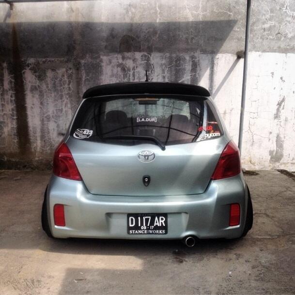Jual Toyota Yaris 2007 type E MT modif stance