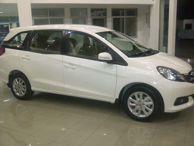 HONDA MOBILIO E (MT) SPESIAL PROMO LEBARAN JABODETABEK