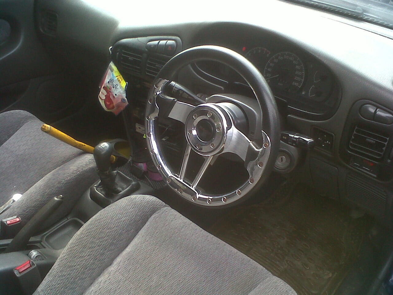 Mitsubishi lancer 1.6 mt glxi th.1995