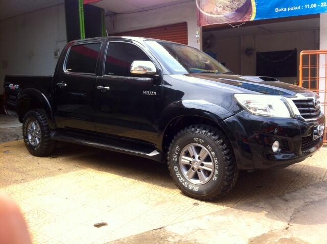 Hilux double cabin 2011 tipe G bkn strada triton 2012 ranger 2013