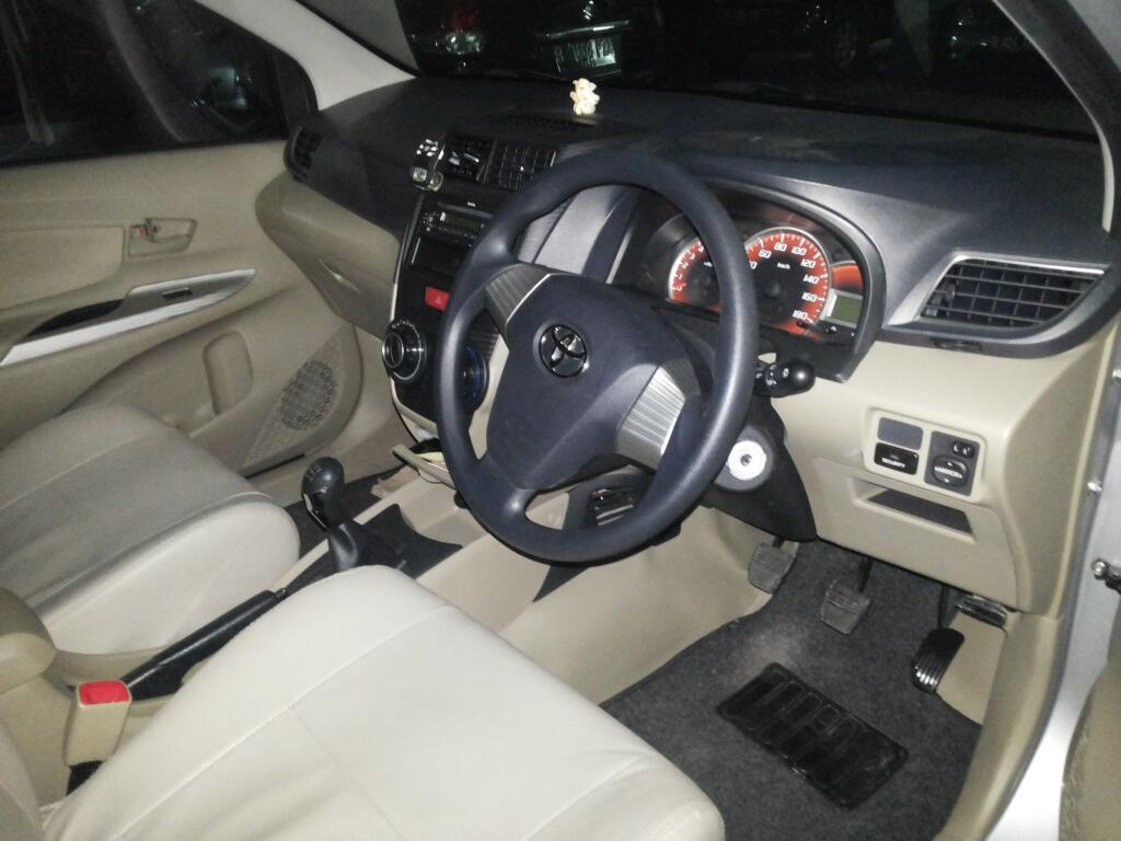 AVANZA 1.3 SILVER METALIC Sept 2013