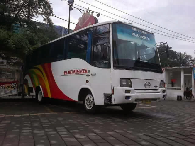 Bus Pariwisata 30seater