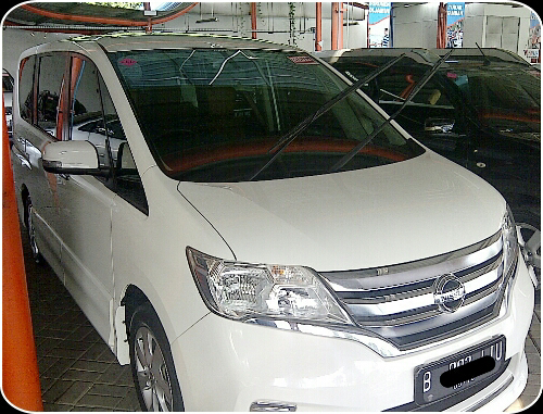 NISSAN SERENA HWS MATIC 2013 PUTIH