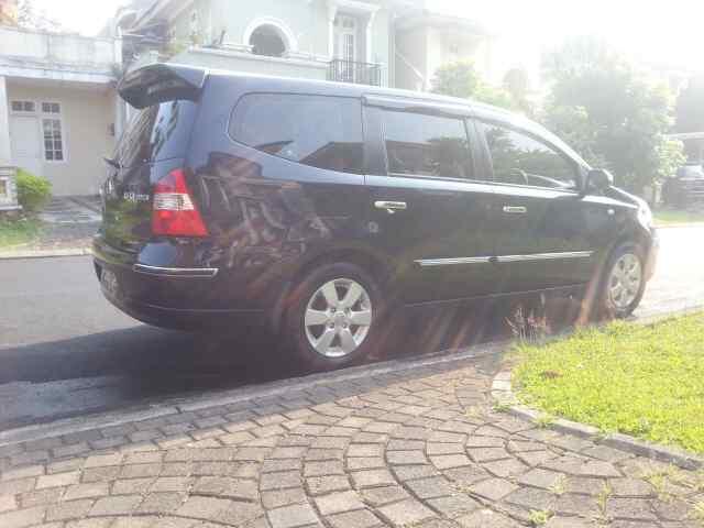 WTS NIssan Grand Livina 1.5 XV a/t 2011