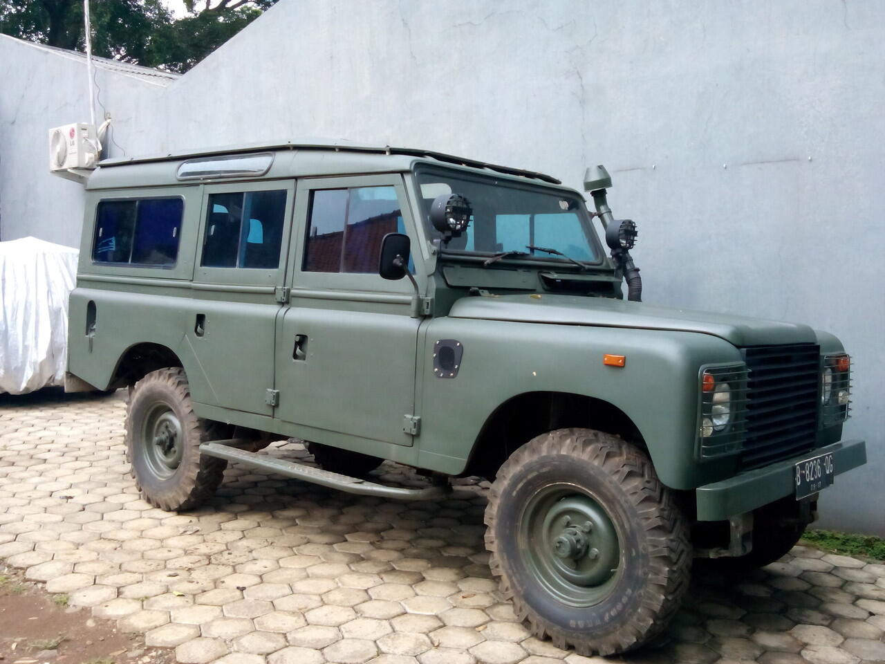 Land Rover LWB '71