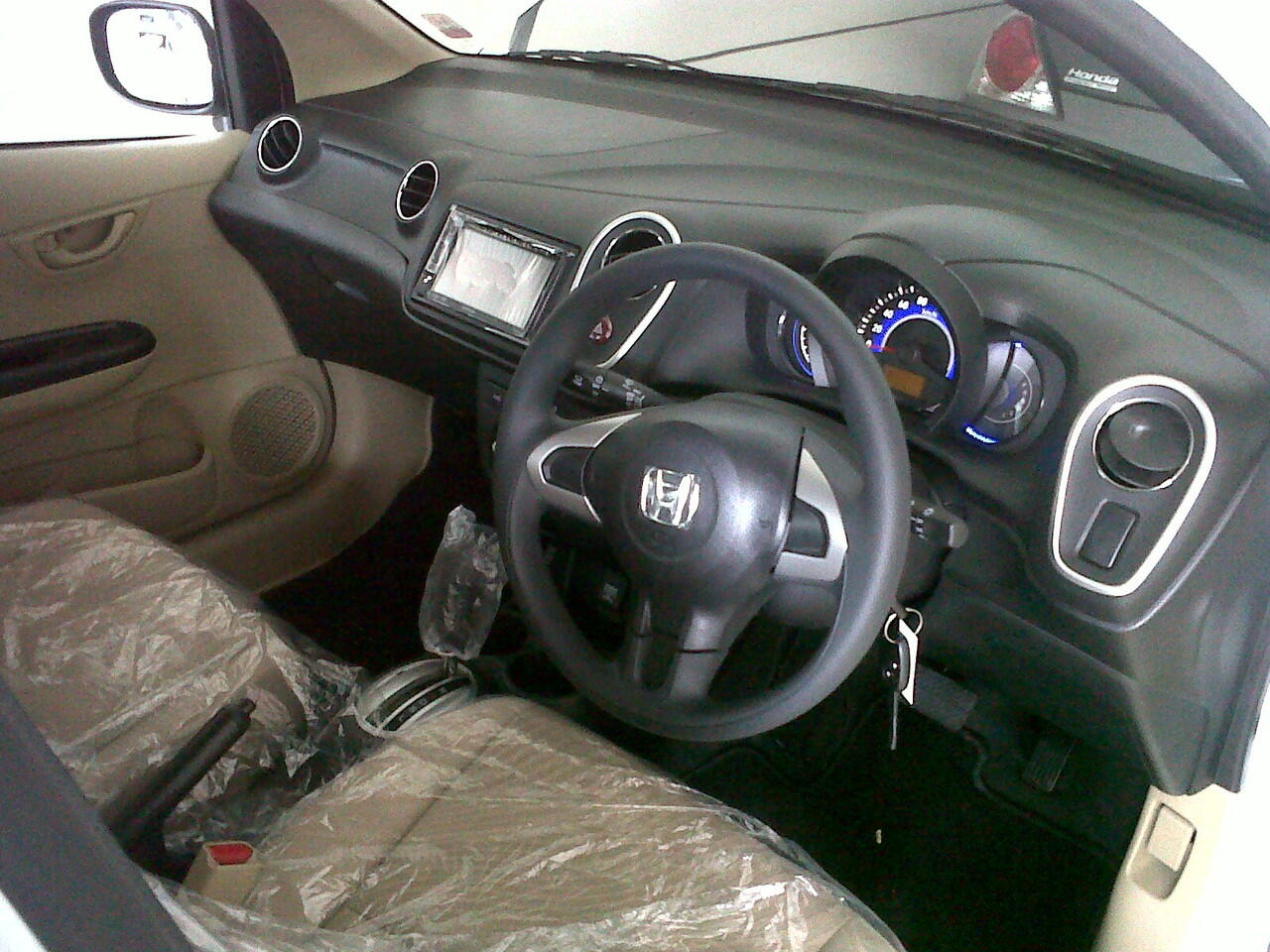 Lebaran nyaman dengan Honda Mobilio,dp murah gan