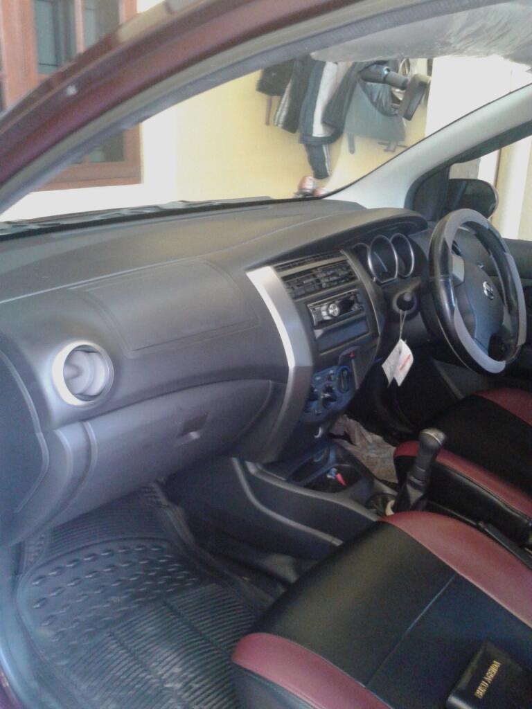 GRAND LIVINA XV M/T 2013 NYARIS SEMPURNA