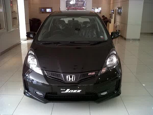 honda jass hitam tahun 2014